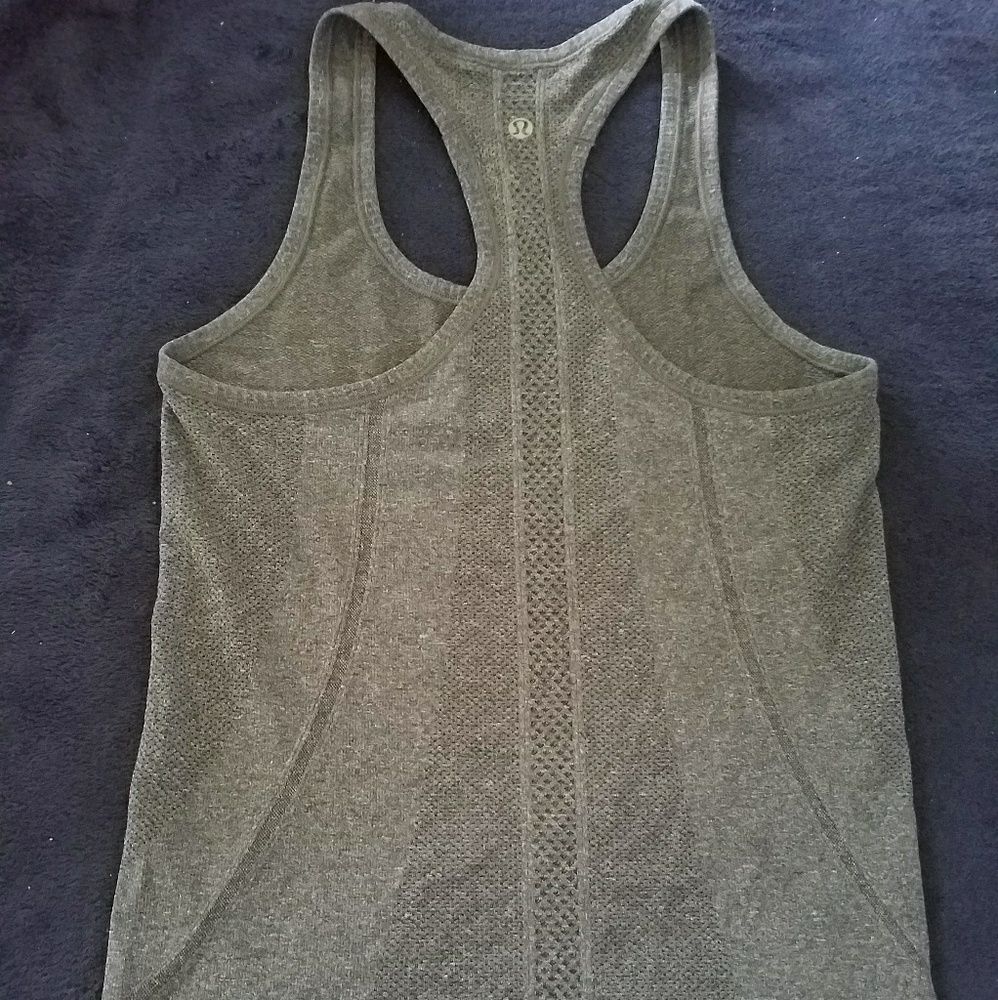 Lululemon swift tank 4